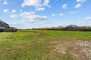 716 Sassafras St, Hutto, TX 78634 - Photo 14
