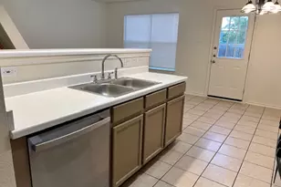 1012 Christopher Ave, Round Rock, TX 78681 - Photo 12