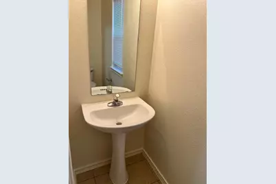 1012 Christopher Avenue #B, Round Rock, TX 78681 - Photo 6