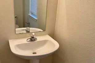 1012 Christopher Ave, Round Rock, TX 78681 - Photo 6