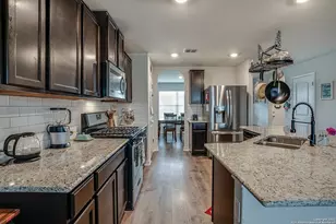 9654 Holly Patch, San Antonio, TX 78254 - Photo 10