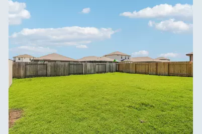 152 Sleep Hollow, Jarrell, TX 76537 - Photo 18