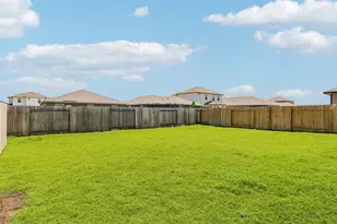 152 Sleep Holw, Jarrell, TX 76537 - Photo 18