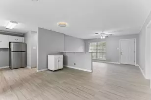 2700 E East Side Dr, Austin, TX 78704 - Photo 6