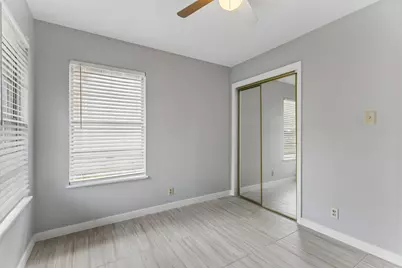 2700 E East Side Drive, Austin, TX 78704 - Photo 16