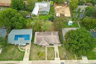 2700 E East Side Dr, Austin, TX 78704 - Photo 32
