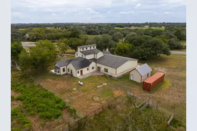 2410 Fm 1680, Moulton, TX 77975 - Photo 36