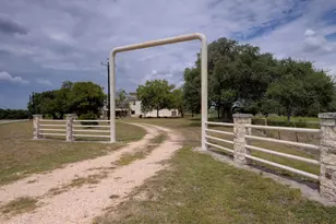 2410 Fm 1680, Moulton, TX 77975 - Photo 2