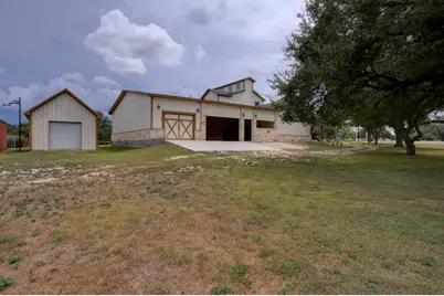 2410 Fm 1680, Moulton, TX 77975 - Photo 24