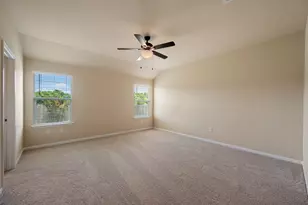 533 Luna Vista Dr, Hutto, TX 78634 - Photo 12