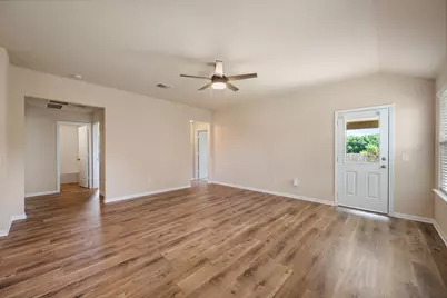 533 Luna Vista Drive, Hutto, TX 78634 - Photo 8