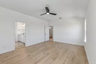 536 Rubber Tree Wy, Buda, TX 78610 - Photo 16