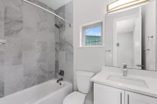 3010 E 18th 1/2 St, Austin, TX 78702 - Photo 18