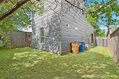 3010 E 18th 1/2 Street #B, Austin, TX 78702 - Photo 24