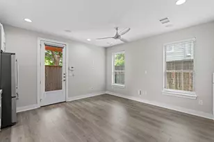 3010 E 18th 1/2 St, Austin, TX 78702 - Photo 2