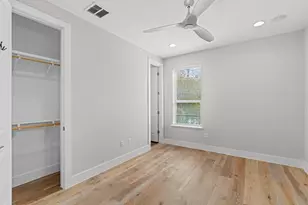 3010 E 18th 1/2 St, Austin, TX 78702 - Photo 16