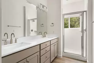 6800 Menchaca Rd, Austin, TX 78745 - Photo 12