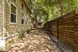 2500 W 12th St, Austin, TX 78703 - Photo 26