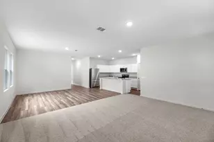 332 Sieders St, Taylor, TX 76574 - Photo 6