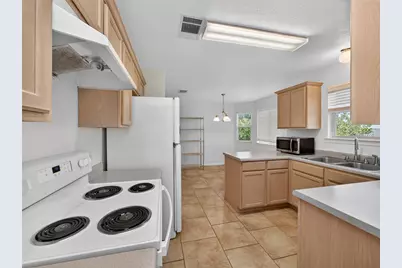 506 Knights Row, Cottonwood Shores, TX 78657 - Photo 6