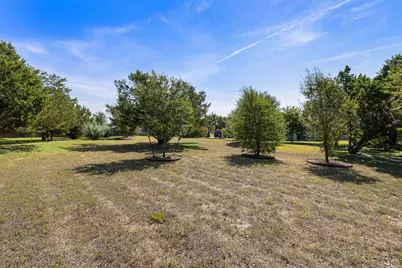 115 Independence Drive, Liberty Hill, TX 78642 - Photo 30