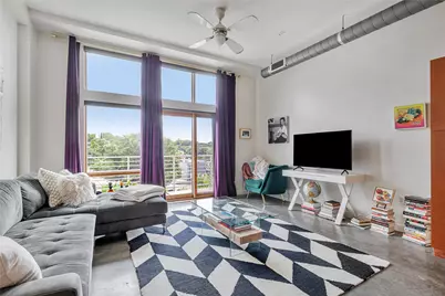 2124 E 6th Street #305, Austin, TX 78702 - Photo 2
