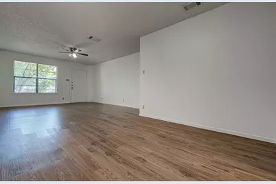 11428 Ptarmigan #B, Austin, TX 78758 - Photo 6