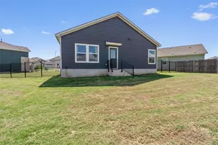 15212 Purple Drop Cv, Del Valle, TX 78617 - Photo 2