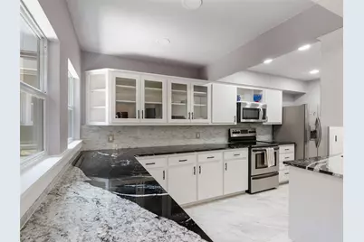 15 Stoney Creek Cove, Lakeway, TX 78734 - Photo 8