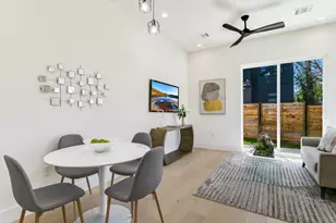 2006 S L Davis Ave, Austin, TX 78702 - Photo 6