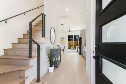 2006 Sl Davis Avenue #3, Austin, TX 78702 - Photo 2