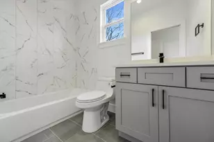 2006 S L Davis Ave, Austin, TX 78702 - Photo 14