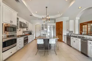 701 Hurst Creek Rd, Lakeway, TX 78734 - Photo 12