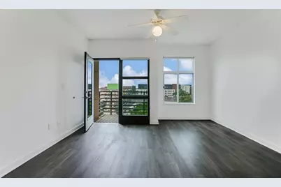 711 W 26th Street #702, Austin, TX 78705 - Photo 2