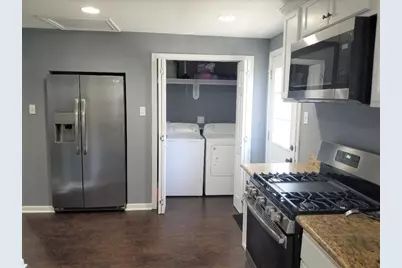 2121 N Durham Drive, Houston, TX 77008 - Photo 4