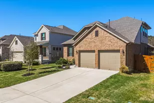 22610 Fountaingrass Ln, Lago Vista, TX 78645 - Photo 4