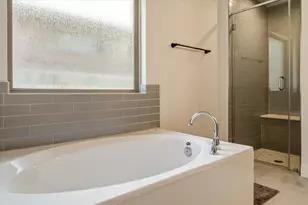 22610 Fountaingrass Ln, Lago Vista, TX 78645 - Photo 28