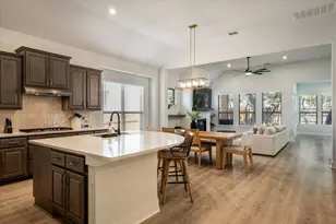 22610 Fountaingrass Ln, Lago Vista, TX 78645 - Photo 16