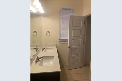 9504 Hunter Lane, Austin, TX 78748 - Photo 4