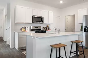 12106 Pike Bnd, Mustang Ridge, TX 78610 - Photo 10