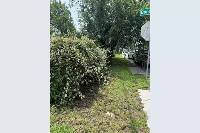 209 Bonnett Street, Austin, TX 78741 - Photo 16