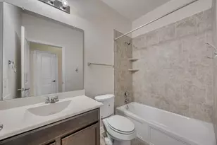 7212 Vail Ridge St, Austin, TX 78744 - Photo 12