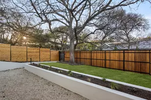 2605 Rockingham Dr, Austin, TX 78704 - Photo 4