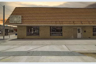 106 W Cameron Avenue, Rockdale, TX 76567 - Photo 2