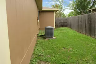115 Rei Tang Loop, Kyle, TX 78640 - Photo 14