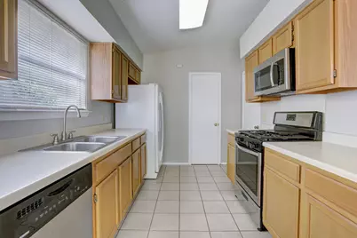 911 Isernia Drive, Austin, TX 78748 - Photo 6