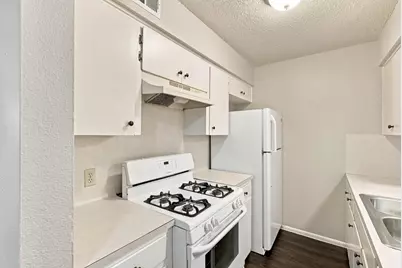 2319 Greenfield Parkway #208, Austin, TX 78741 - Photo 12