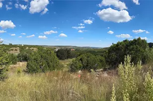 109 S Creek Cir, Bertram, TX 78605 - Photo 2