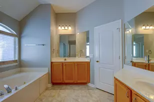 1554 Homewood Cir, Round Rock, TX 78665 - Photo 32