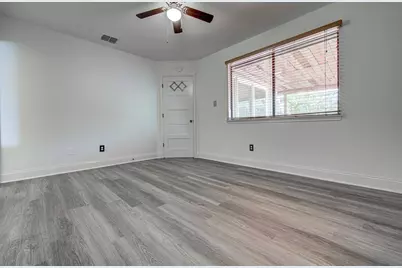12323 Tomanet Trail, Austin, TX 78758 - Photo 10